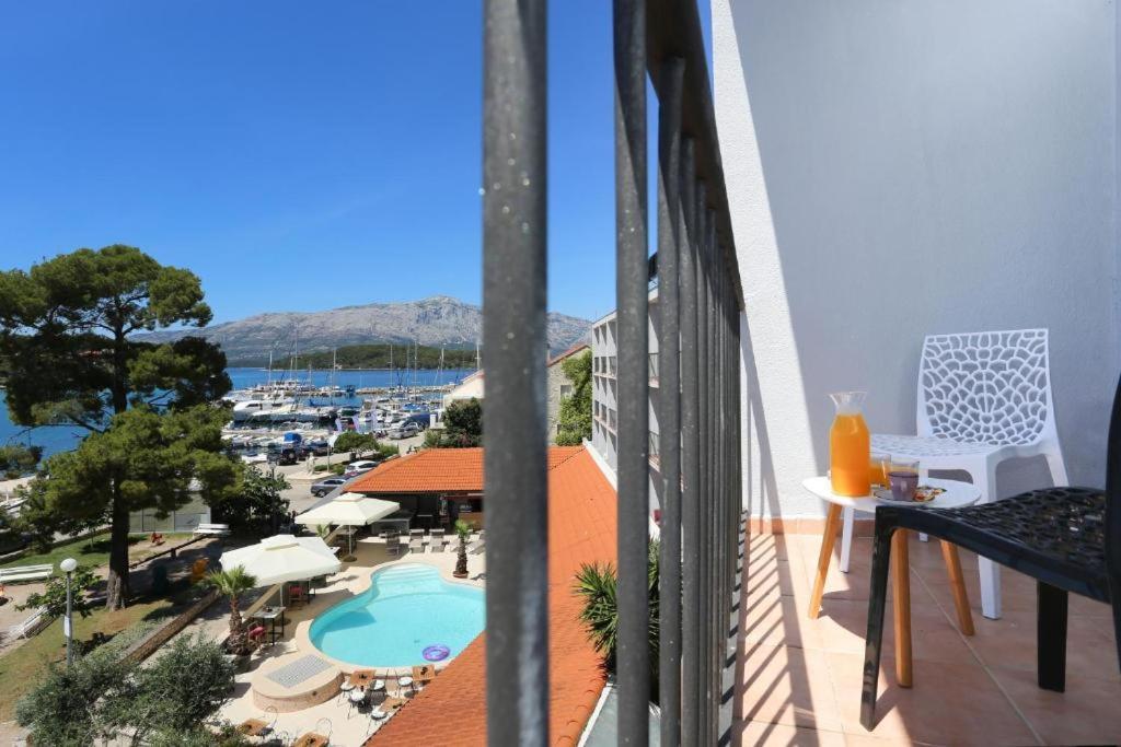 Hotel Лумбарда Экстерьер фото